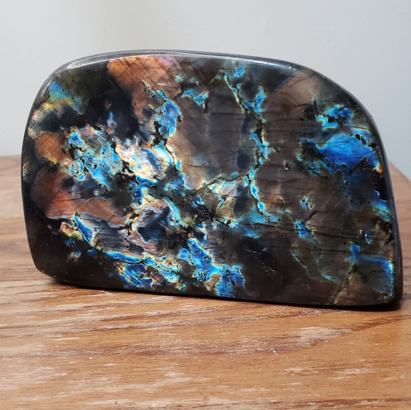 Labradorite Crystal Freeform 1.59 pounds - Picture 5 of 16